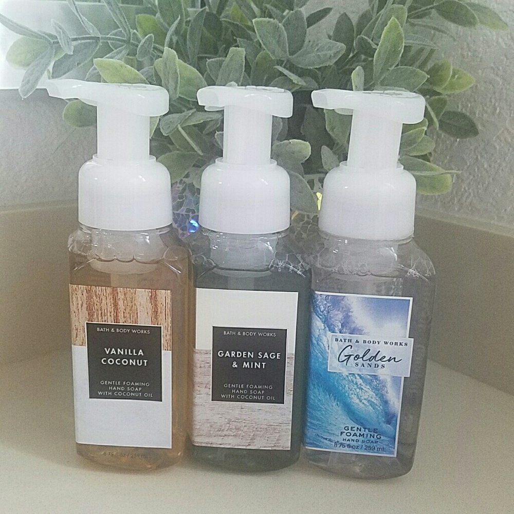 Bath and body works hand soap lot